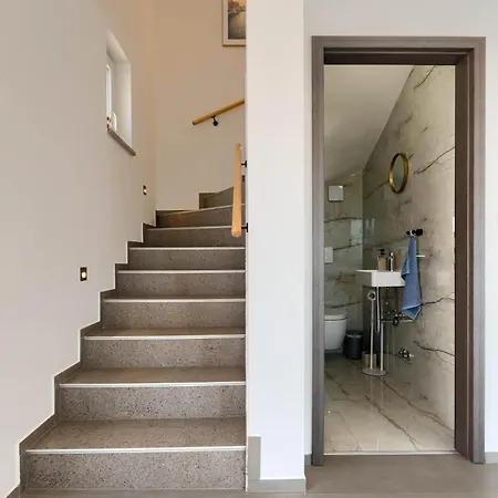 וילה House Mara פומר